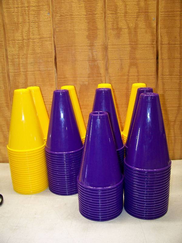 lot 718 image: 195 Megaphones