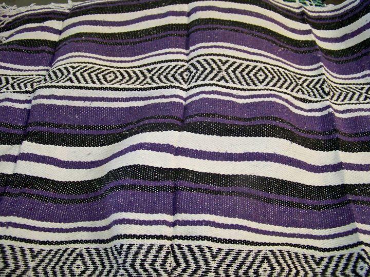 lot 756 image: Mexican Falsa Blanket Throw