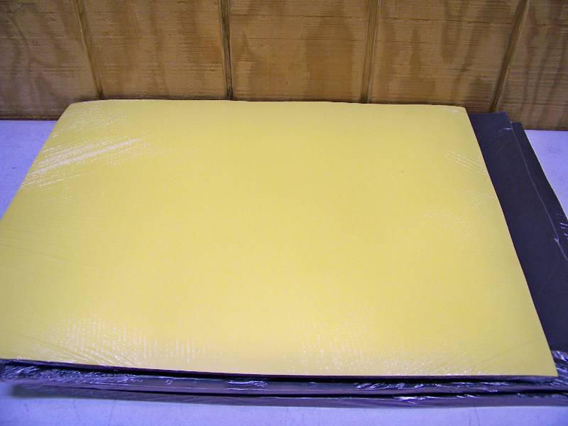 lot 815 image: 3 Packages of 50 Sheets Pacon Assorted Color Construction Paper