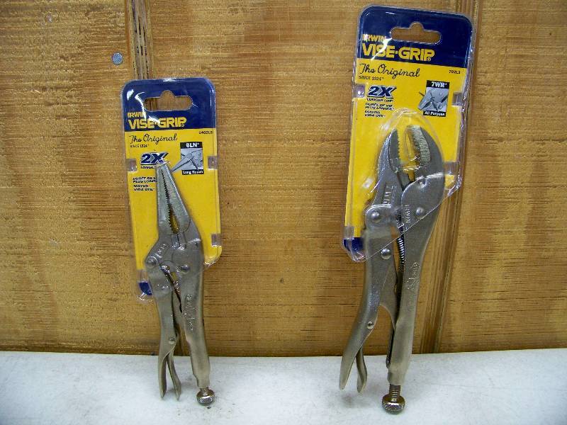lot 847 image: 2 Irwin Vise Grips