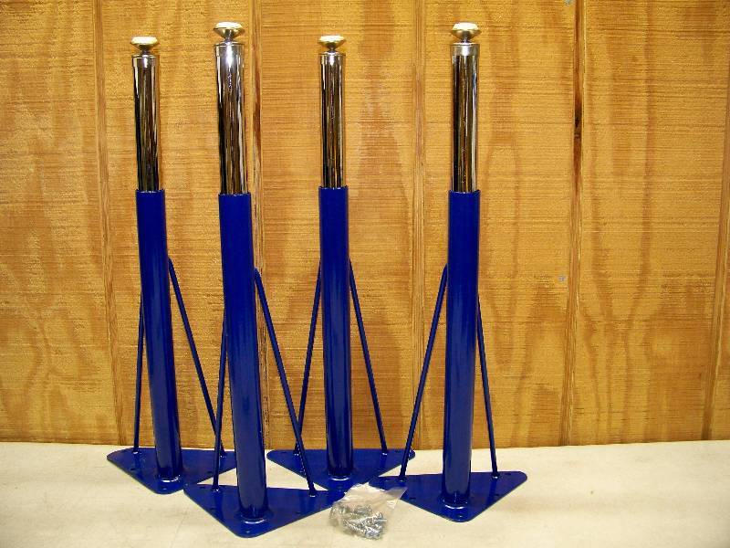 lot 865 image: Set of 4 Table Legs