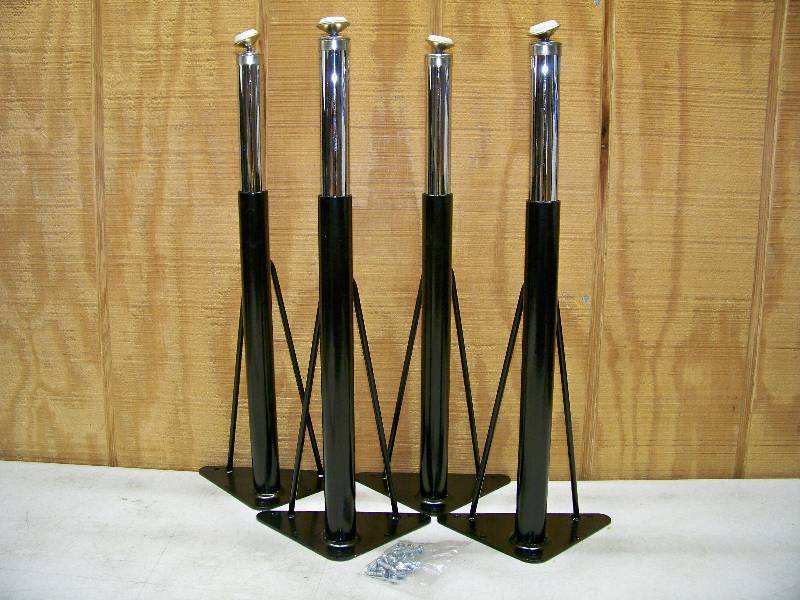lot 868 image: Set of 4 Table Legs