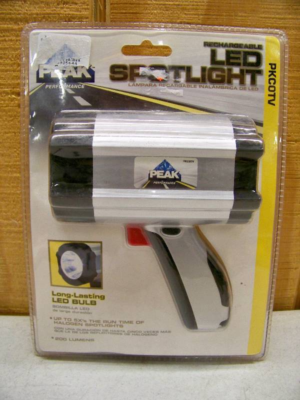 lot 898 image: Peak Performance Rechargeable LED Spotlight