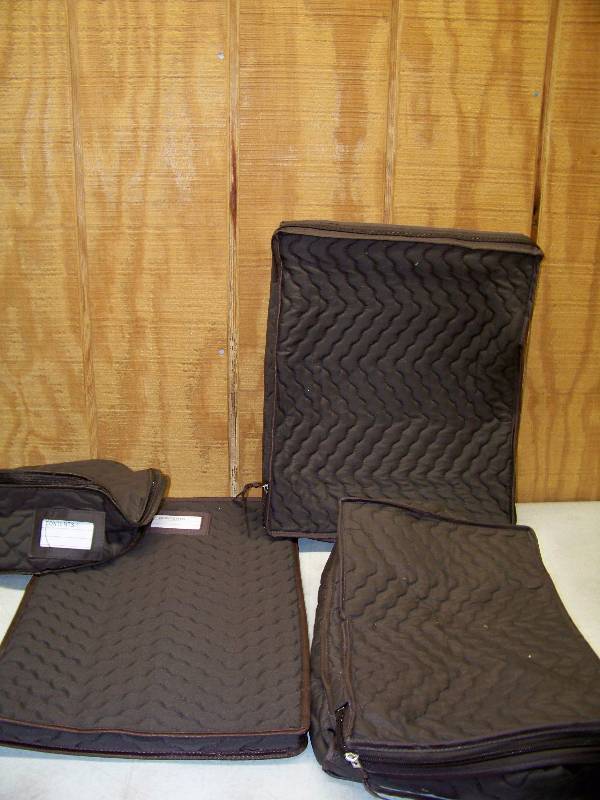 lot 904 image: 4 Piece China Storage Set