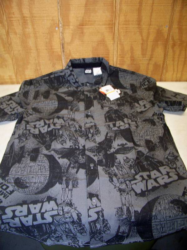 lot 912 image: Star Wars Button Front Shirt