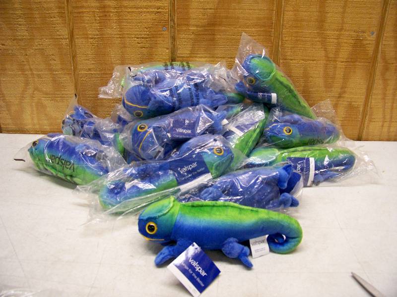 lot 913 image: 17 Valspar Chameleon Stuffed Toys