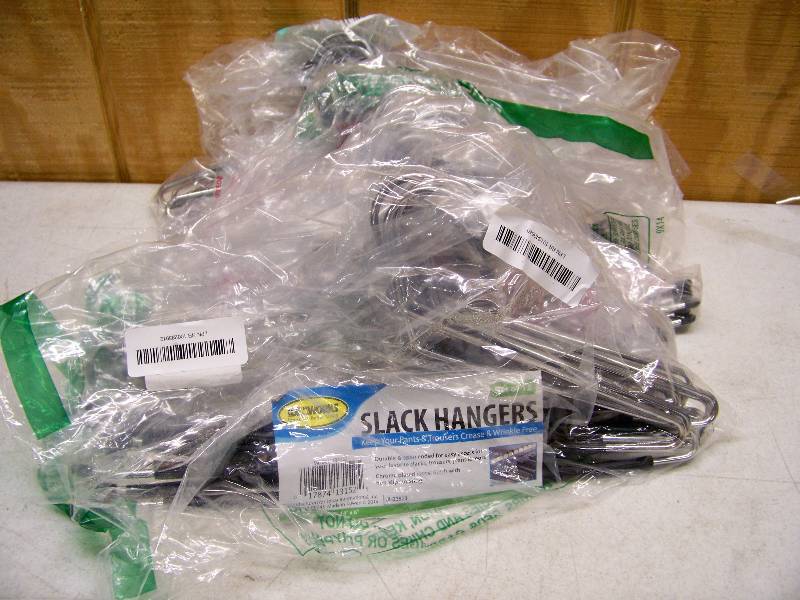 lot 919 image: 60 Ideaworks Slack Hangers