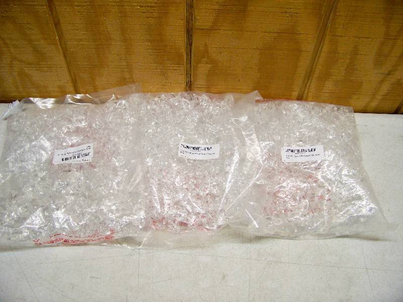lot 934 image: 6 Pounds Acrylic Ice