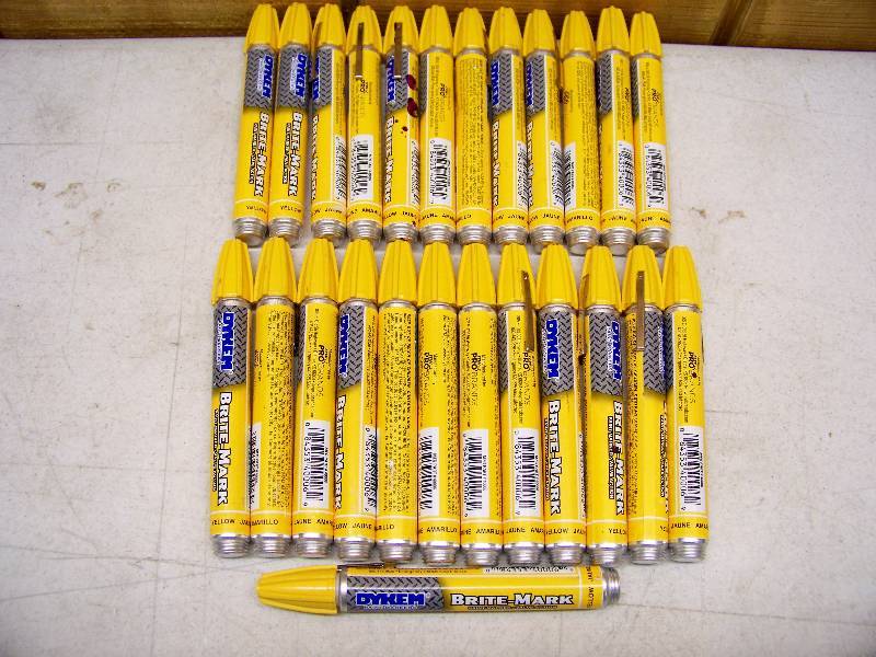 lot 953 image: 25 Dykem Pro Paint Markers