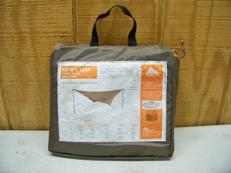 lot 977 image: Kelty Noahs Tarp 3 Season Shelter