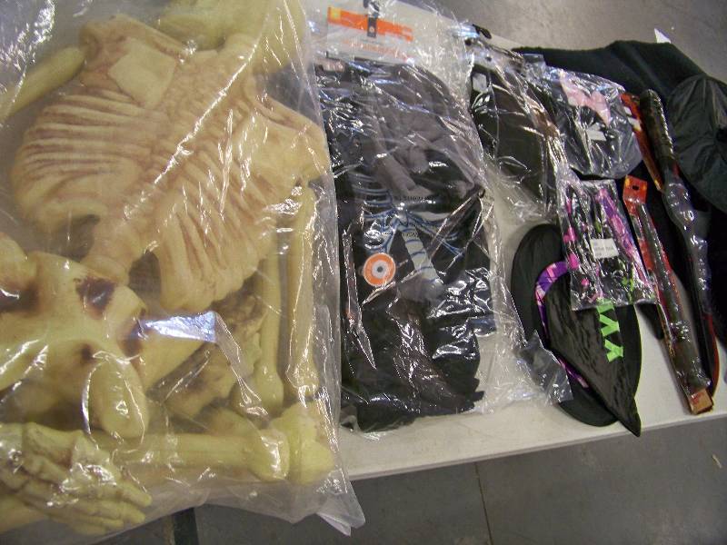 lot 1000 image: Halloween