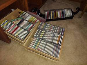 lot 5618 image: assorted cds