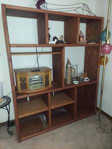 lot 5622 image: shelves - no contents