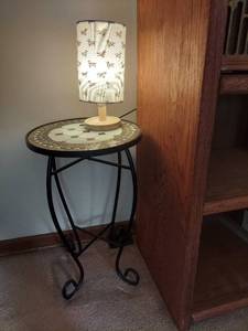 lot 5625 image: table and lamp