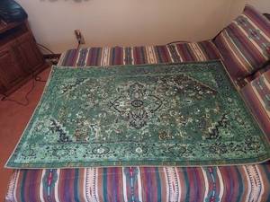 lot 5633 image: Green Rug