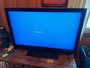 lot 5702 image: Vizio TV