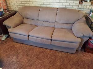 lot 5703 image: Microfiber Sleeper Sofa - Full Size