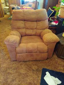 lot 5704 image: Microfiber Rocking Recliner