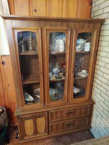 lot 5706 image: Mid-century China Cabinet - Contents Not Included
