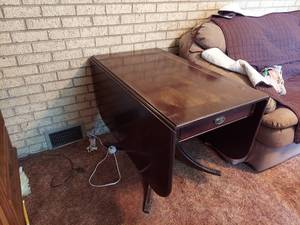 lot 5707 image: Double Drop Leaf Dinning Table with Drawer