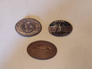 lot 5749 image: 3 Belt Buckles