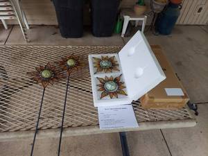 lot 5751 image: (4) Glass Sun Stakes