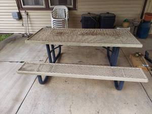 lot 5752 image: Rubber Coated Commercial Quality Patio Table