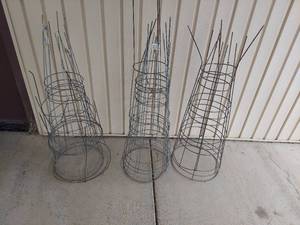lot 5767 image: Approximately 10 Tomato Cages