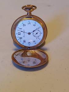 lot 5786 image: Tavannes Ladies Pocket Watch