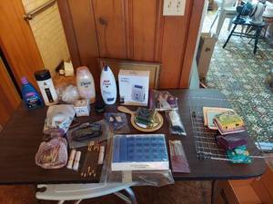 lot 5804 image: Makeup Brushes, Lotions and Pillbox