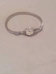 lot 5807 image: Lady Elgin Watch - Marked 14k