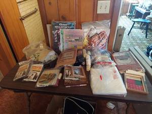 lot 5813 image: Craft Items