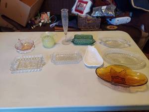 lot 5819 image: Assorted Glassware