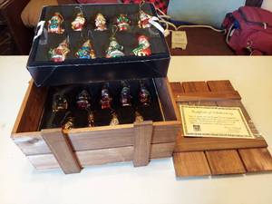 lot 5674 image: holiday ornaments