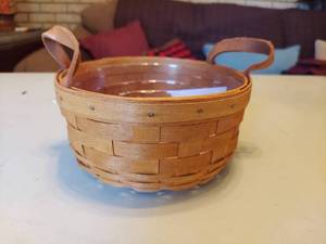 lot 5676 image: Longaberger basket