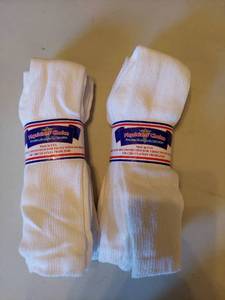 lot 5687 image: 6 pair socks