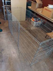 lot 5847 image: 8 panel pet corral