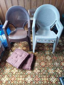 lot 5856 image: 2 Pair Stacking Plastic Chairs