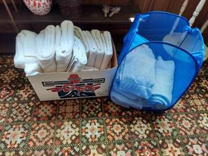 lot 5857 image: Assorted Towels
