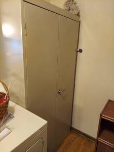 lot 5896 image: 36 metal storage cabinet. No key