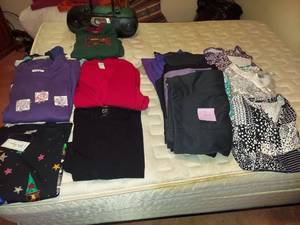 lot 5917 image: Assorted Womens Clothing - 2XL and 3XL
