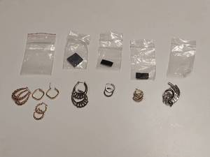 lot 5929 image: Earrings and Pin