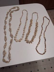 lot 5934 image: Shell Necklaces