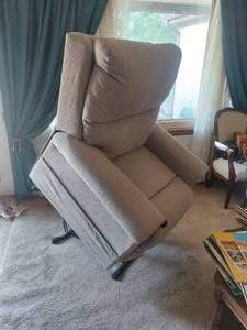 lot 5602A image: Gray Electric Lift Recliner with Adjustable Headrest and Heat  Massage