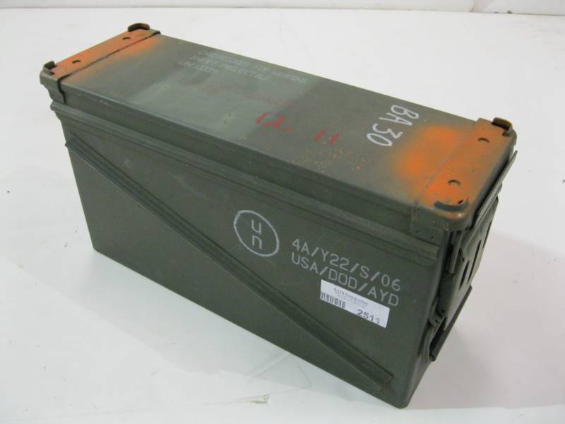 lot 2511 image: Ammo Box PA-120 40mm Grenade