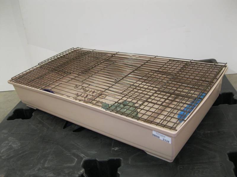 lot 2338 image: Hamster Cage