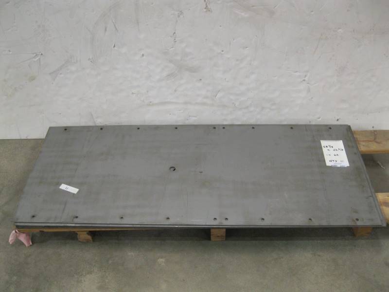 lot 2493 image: Sheet Metal 14 Gauge 58 x 22