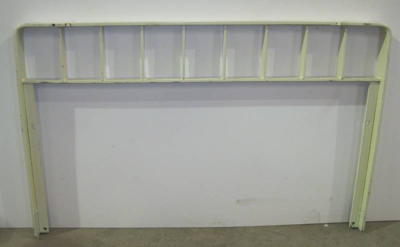 lot 2199 image: Lift  Loader , Brush  Load Guard
