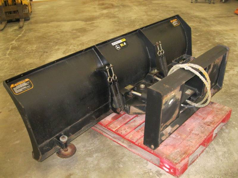 lot 2502 image: Snow Plow Blade 8 John Deere BL8