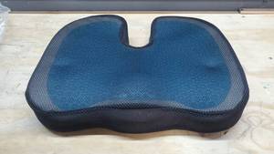 lot 5819 image: Gel Seat Cushion
